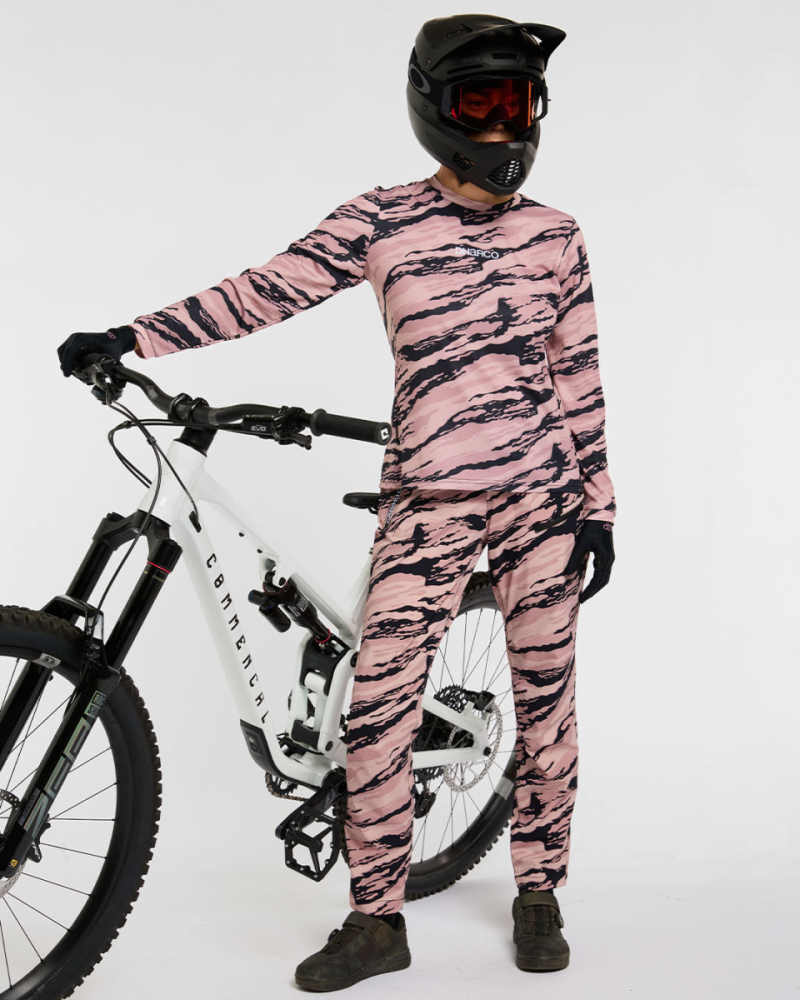 Dharco Womens Gravity Jersey | Ambush, S