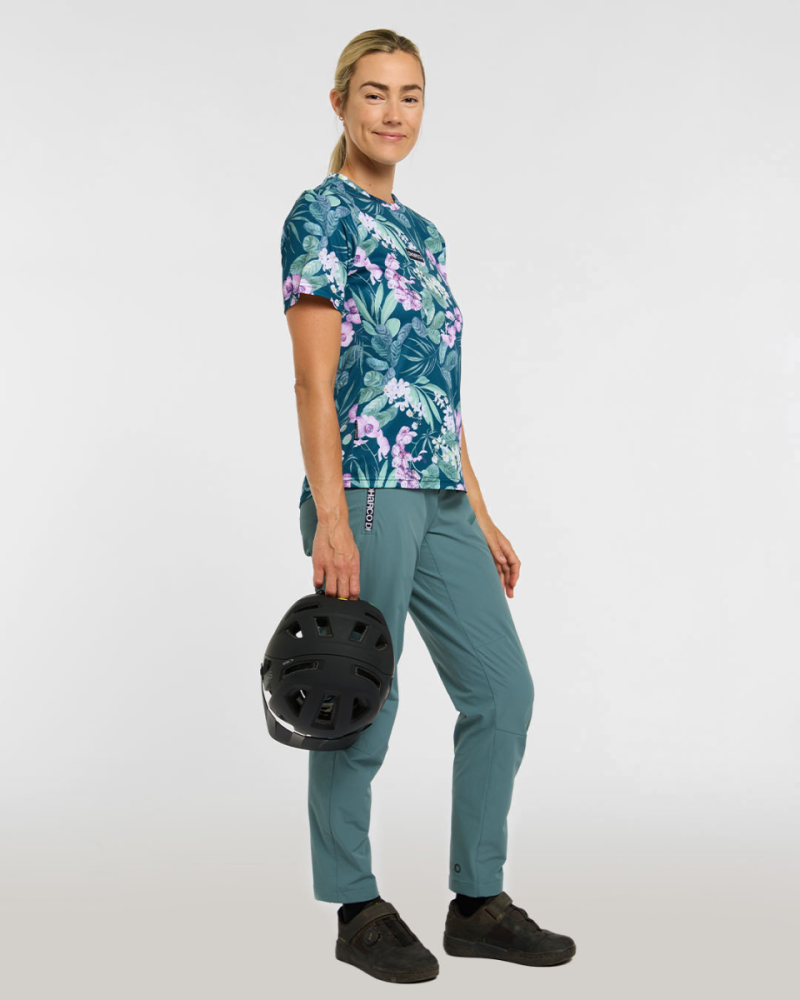 Dharco Womens Short Sleeve Jersey | Wild Orchid, S