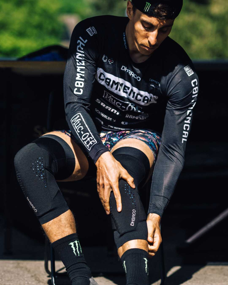 Dharco Gravity Knee Pad - M