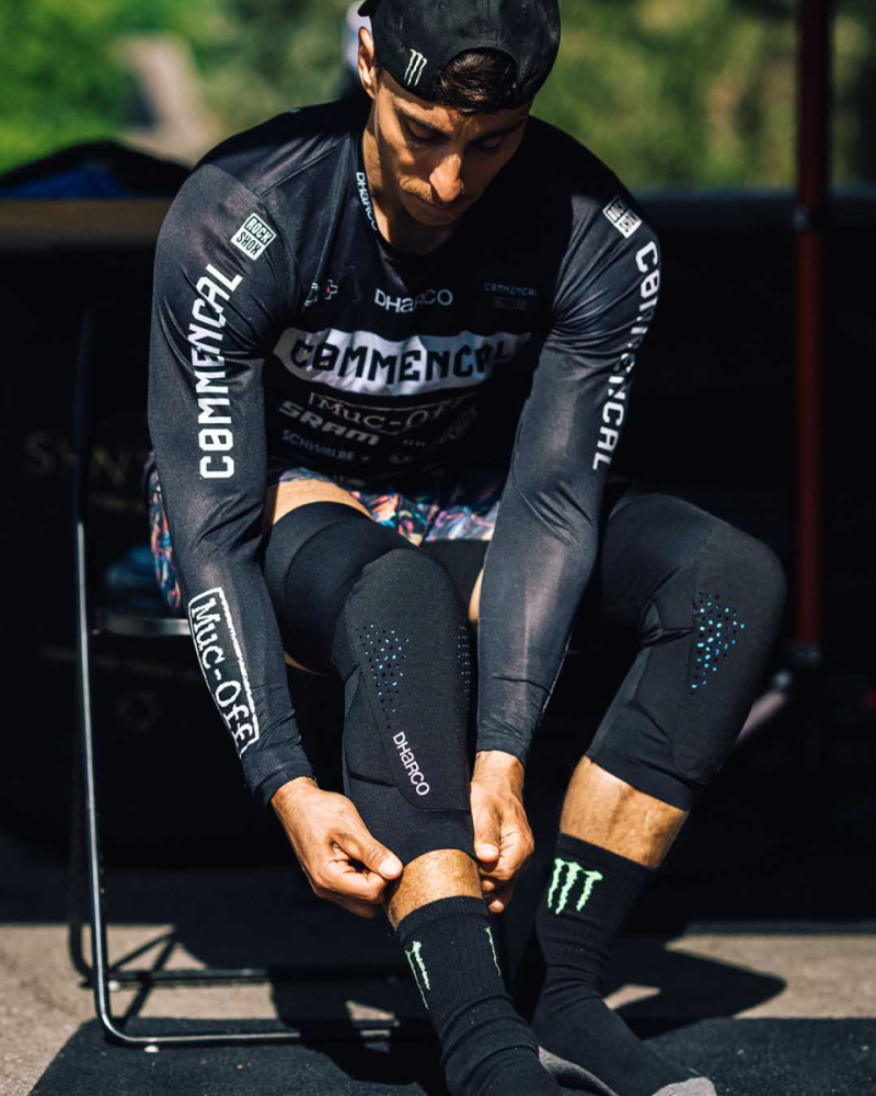 Dharco Gravity Knee Pad - M