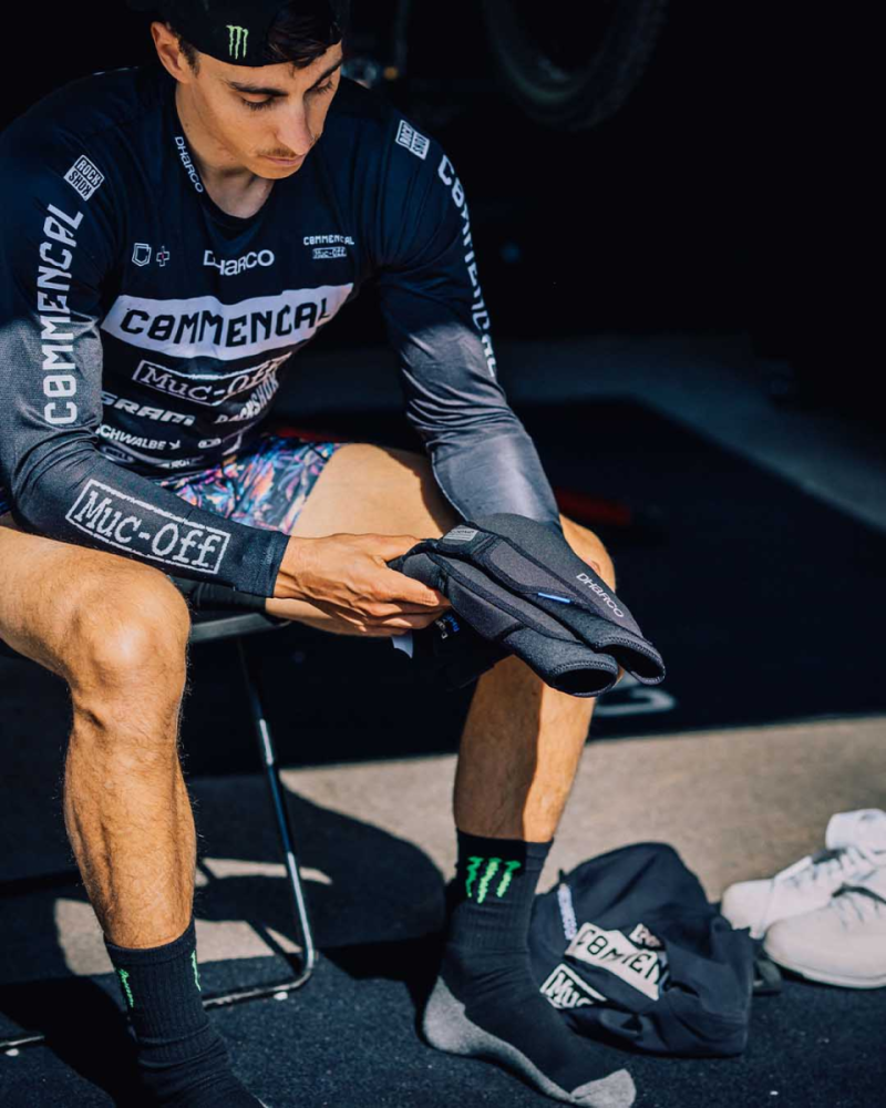 Dharco Youth DH Knee Pad - L/XL