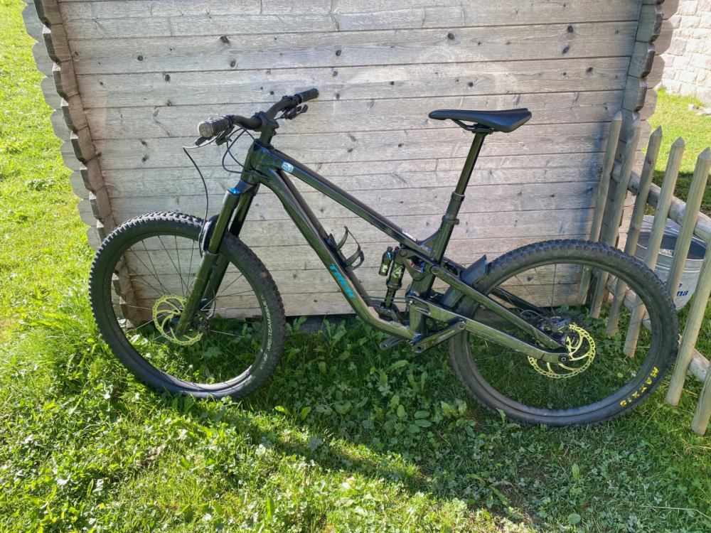 Trek Slash 8 XT Gen 6   3095