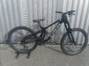 Trek Session 8 R2