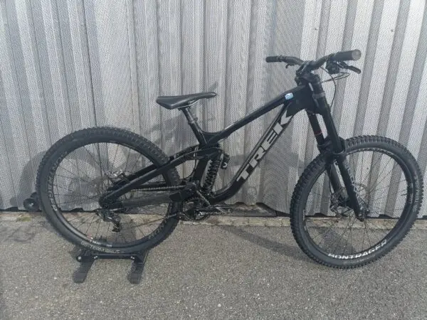 Trek Session 8 R2