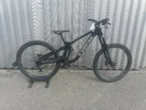 Trek Session 8 R3